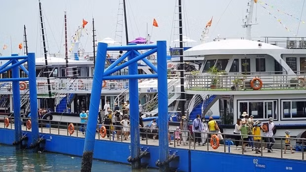 Quang Ninh targets to welcome 2 million tourists in fourth quarter (Photo: VNA)