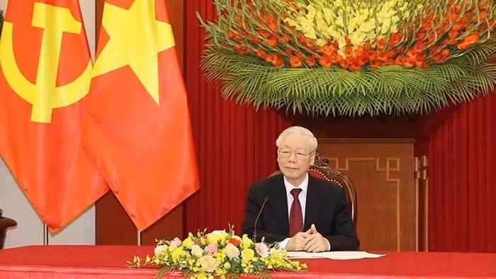 Party General Secretary Nguyen Phu Trong during his phone talks with German Chancellor and leader of the German Social Democratic Party Olaf Scholz. (Photo: VNA)