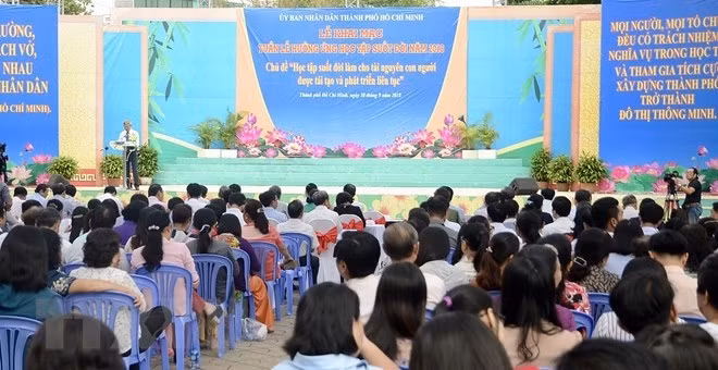 At the launching ceremony (Photo: VNA)