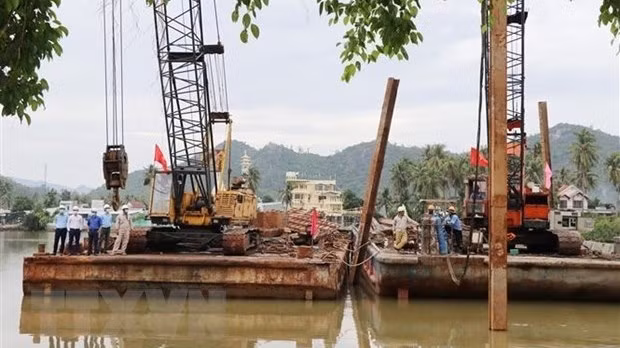 Work starts on Nha Trang city sub-project’s key items (Photo: VNA)