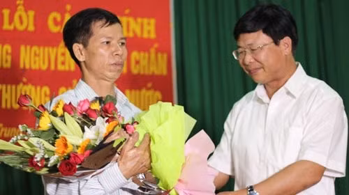 Nguyen Thanh Chan is acquitted of the murder charge after the real murderer turns himself in to the police.