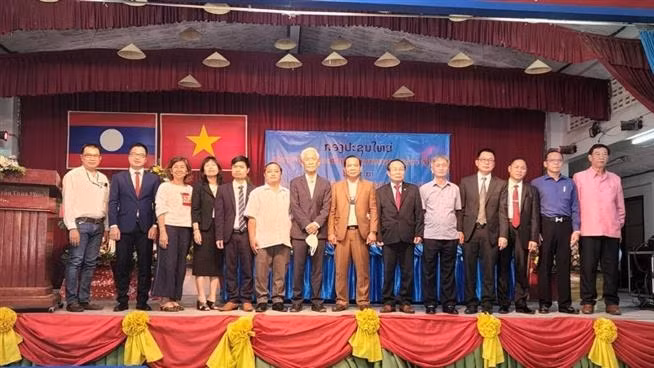 Delegates pose for a group photo (Photo: VNA)