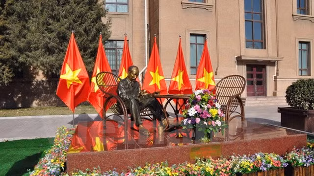 The statue of President Ho Chi Minh at the Vietnamese Embassy in China