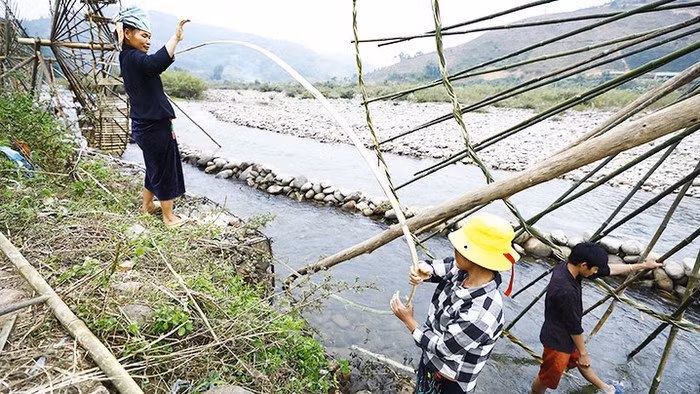 In early December, local people construct new waterwheels.