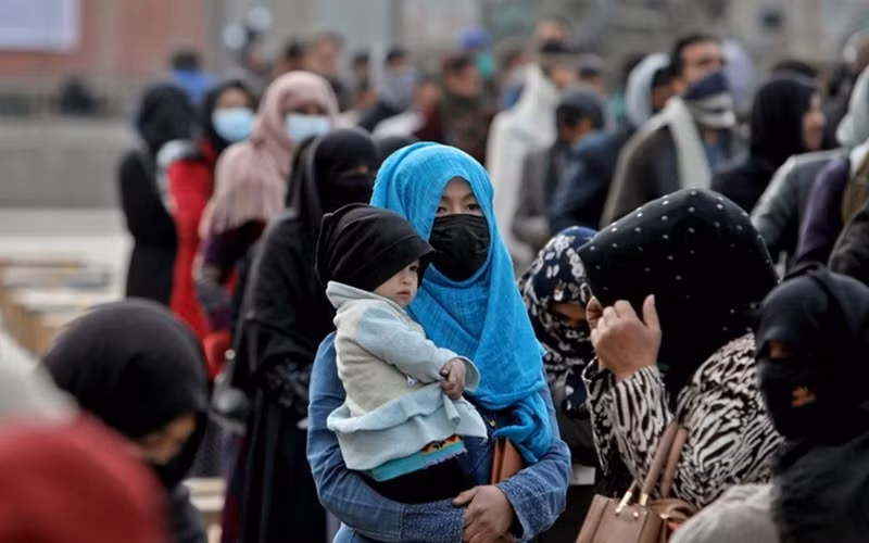 The people of Afghanistan are facing a severe food shortage. (Photo: Reuters)