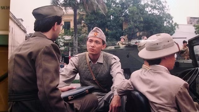 A scene from the film "Hanoi in the Winter of 1946" by director Dang Nhat Minh