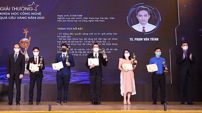 Science and technology talents honoured with Golden Globe Awards 2021