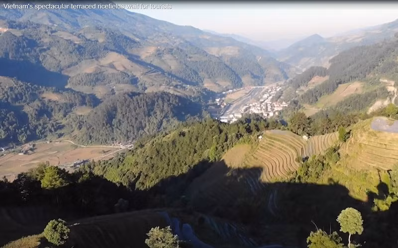 An image of Mu Cang Chai terraced fields from the clip by AFP. (Photo taken from the clip)