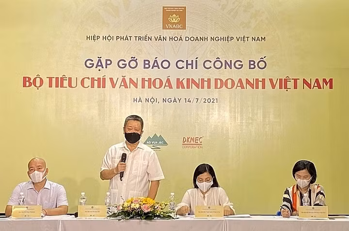 General view of the press briefing on July 14. (Photo: congthuong.vn)