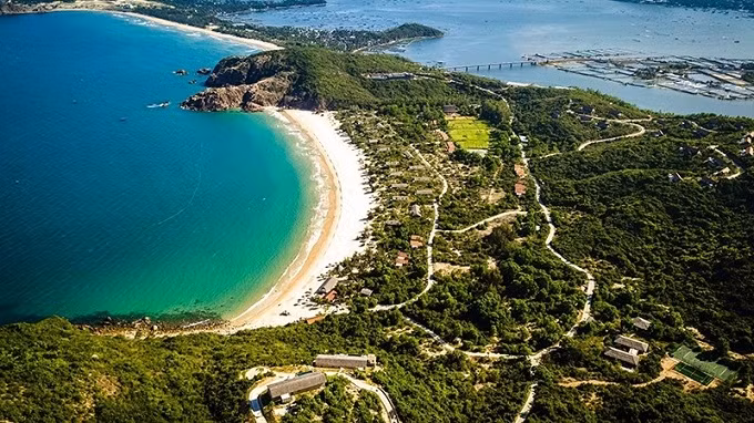 Zannier Hotels Bai San Ho in Song Cau provincial-level town is a bright spot for investment attraction in Phu Yen Province. (Photo: Zannier Hotels)