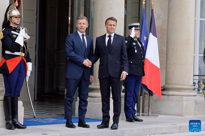 French President Emmanuel Macron shakes hands with Hungarian Prime Minister Peter Magyar in Paris, France, June 3, 2026. France and Hungary will begin work to finalize a new bilateral strategic partnership before the end of the year, French President Emmanuel Macron announced on Wednesday, alongside Hungarian Prime Minister Peter Magyar who is visiting Paris. (Photo: Xinhua)