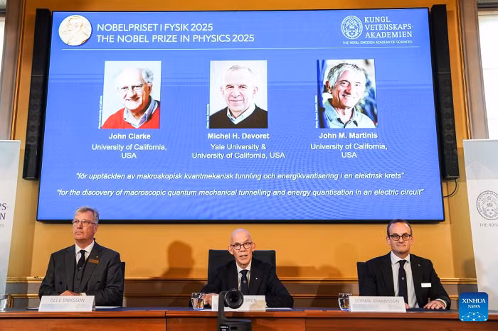 The 2025 Nobel Prize in Physics is announced in Stockholm, Sweden, Oct. 7, 2025. Three U.S.-based scientists, John Clarke, Michel H. Devoret and John M. Martinis, have been awarded the 2025 Nobel Prize in Physics for their discovery of macroscopic quantum mechanical tunnelling and energy quantisation in an electric circuit, the Royal Swedish Academy of Sciences announced on Tuesday. (Photo: Xinhua)