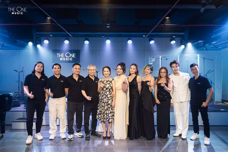 Composer Giang Son (fifth from left) is the first guest in the Music Portraits series, broadcast live on The One Music YouTube channel in late June 2026. (Photo: Courtesy of the interviewee)
