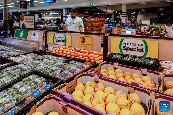 A man shops at a supermarket in Canberra, Australia, Sept. 2, 2026. Australia's rate of economic growth accelerated to 0.4 percent in the second quarter of 2026, according to official figures released on Tuesday, beating economists' expectations. (Photo: Xinhua)