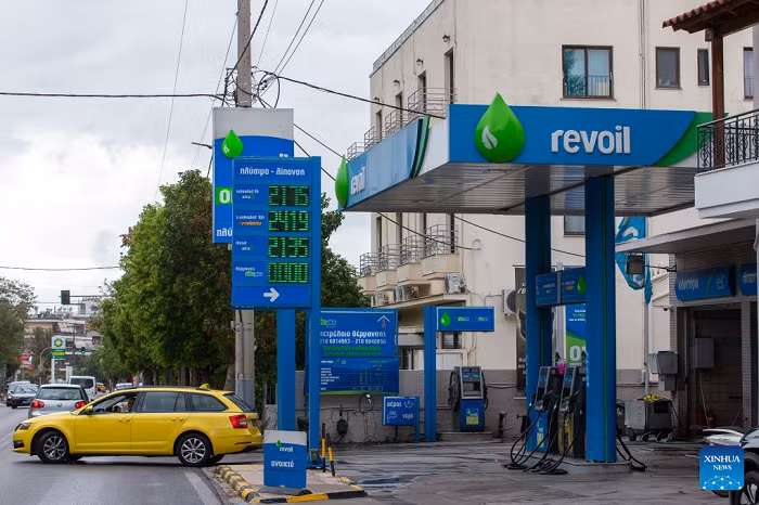 Photo taken on Sept. 30, 2026 shows a petrol station in Athens, Greece. Greek Prime Minister Kyriakos Mitsotakis on Wednesday announced a new package of measures aimed at easing pressure on households and businesses from rising fuel and operating costs. (Xinhua)
