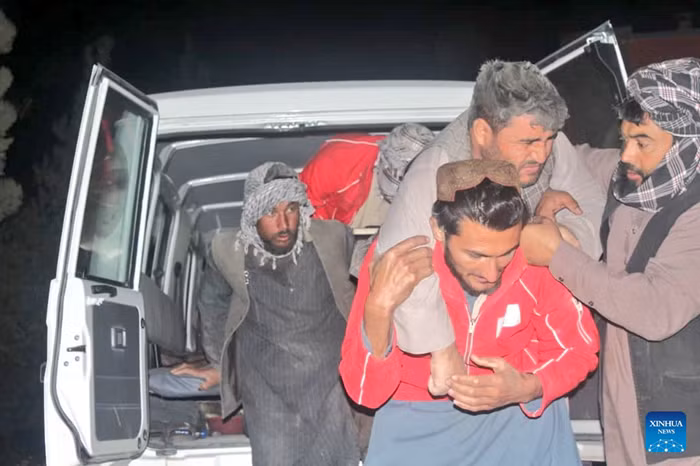 Rescuers work at a quake-hit site in northern Afghanistan on Nov. 3, 2025. The number of quake-related casualties in northern Afghanistan's Samangan and Balkh provinces has gone up as rescue operations continue, said Sharafat Zaman Omarkhil, spokesman for the country's Public Health Ministry. According to the official, more than 20 people lost their lives and over 380 others sustained injuries after a 6.3-magnitude earthquake struck parts of Afghanistan, including the capital city of Kabul, early Monday at 00:58 a.m. local time. (Photo: Xinhua)