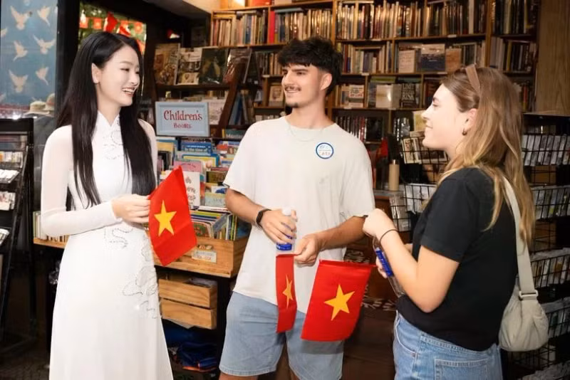 International tourists in Ho Chi Minh City. (Photo: VNA)