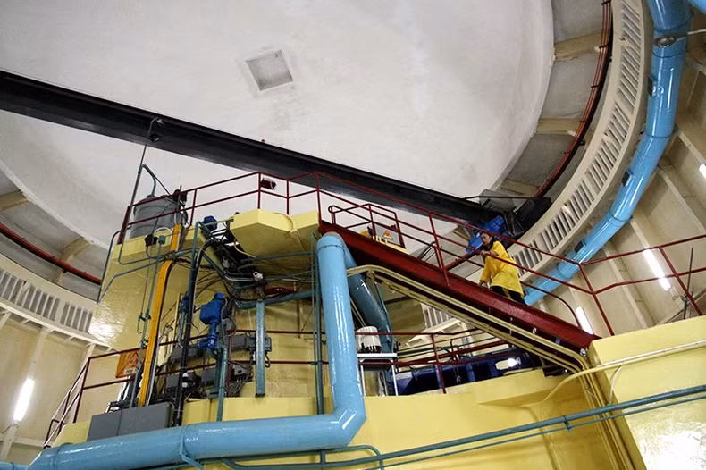 Inside the Da Lat nuclear reactor. Inside the Da Lat nuclear reactor.