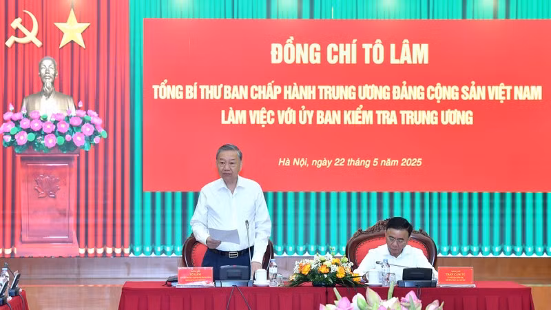 Party General Secretary To Lam speaks at the working session with the Party Central Committee’s Inspection Commission. (Photo: NDO)