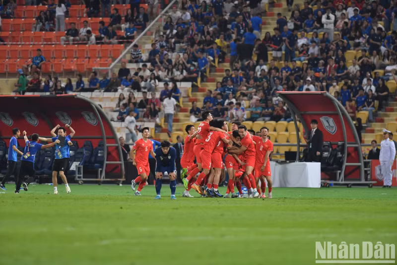 In the 83rd minute, Tuan Hai’s shot bounced off Hemviboon’s foot and changed direction into the net. In the 83rd minute, Tuan Hai’s shot bounced off Hemviboon’s foot and changed direction into the net.