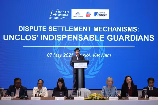 Deputy Minister of Foreign Affairs Nguyen Manh Cuong addresses the 14th Ocean Dialogue in Hanoi on May 7. (Photo: VNA)