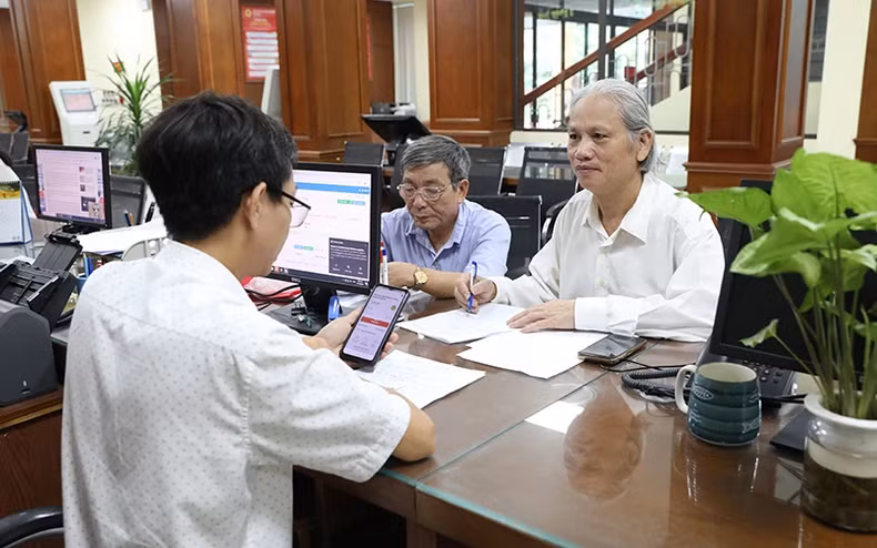 The “Friendly administration serves the people” model is deployed in all districts in Ha Nam Province. The “Friendly administration serves the people” model is deployed in all districts in Ha Nam Province.