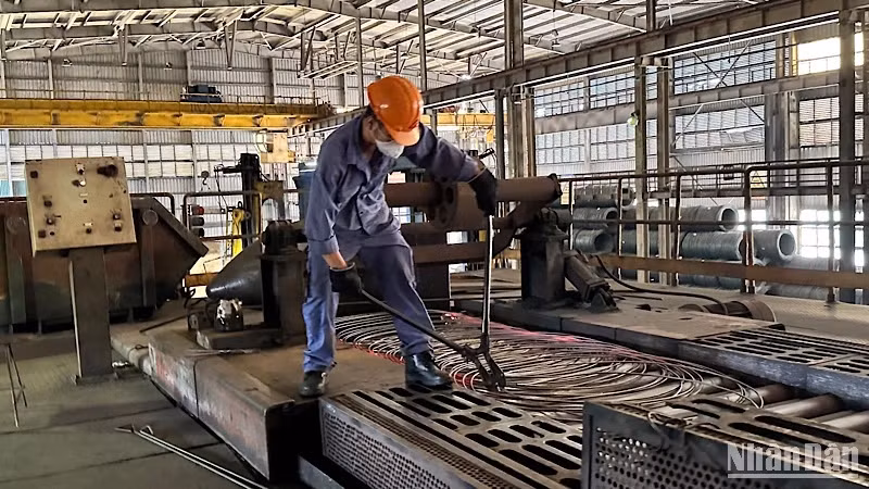 Steel production at Thai Nguyen Steel Rolling Factory.
