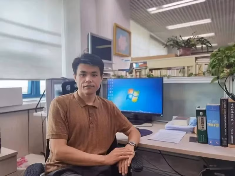 Journalist Weiwei (Photo: VNA)