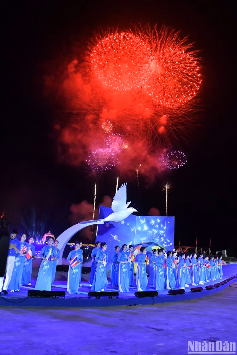 The festival is taking place in July, which is also the month in which tribute is paid to heroes and martyrs. The festival is taking place in July, which is also the month in which tribute is paid to heroes and martyrs.