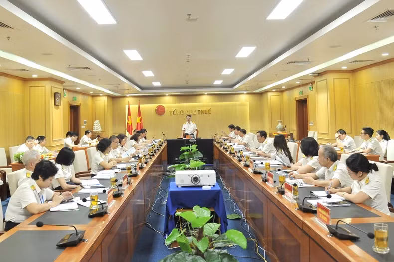 The General Department of Taxation convenes a meeting in Hanoi.