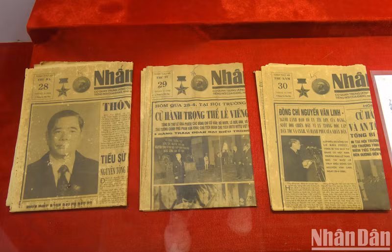 In the first year of the renewal period, General Secretary Nguyen Van Linh had become famous under the pen name N.V.L. with a series of articles in the column "Things to be done now" published in Nhan Dan Newspaper, discussing the things that need to be rectified in the renewal period, creating a new vitality in society, and demonstrating the concern and determination of the head of the Party and State in fighting corruption and negative phenomena to protect the interests and mastery of the people. In the first year of the renewal period, General Secretary Nguyen Van Linh had become famous under the pen name N.V.L. with a series of articles in the column "Things to be done now" published in Nhan Dan Newspaper, discussing the things that need to be rectified in the renewal period, creating a new vitality in society, and demonstrating the concern and determination of the head of the Party and State in fighting corruption and negative phenomena to protect the interests and mastery of the people.