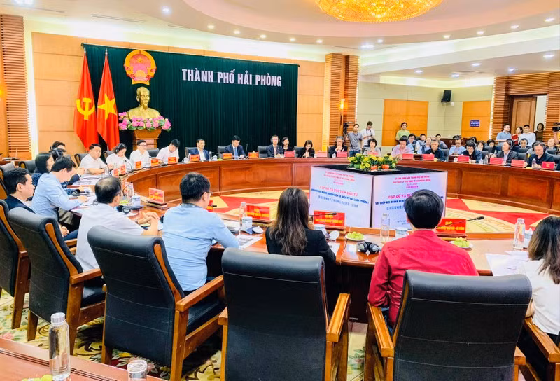 At the working session (Photo: NDO)