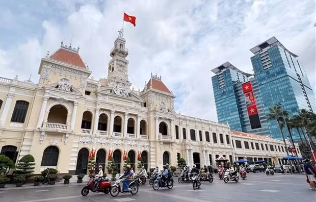 Headquarters of the municipal People's Committee and People's Council will be open to visitors on December 30-31 (Photo: VNA)
