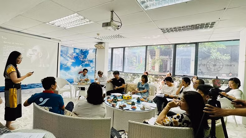 Overview of a wellness tourism talk show organised by SIDe. Overview of a wellness tourism talk show organised by SIDe.