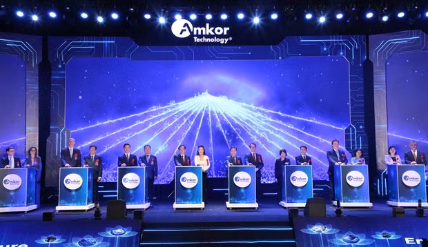 At the inauguration of the factory in Bac Ninh province. (Photo: VNA)