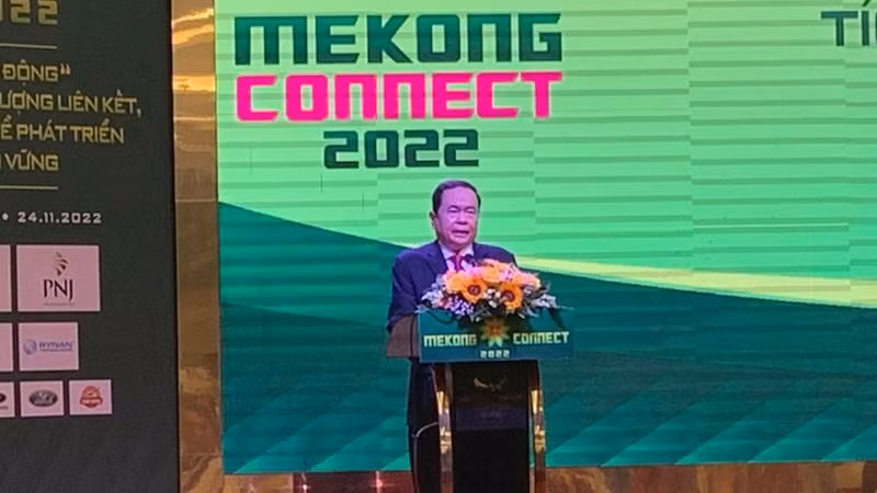 NA Standing Vice Chairman Tran Thanh Man speaks at the opening ceremony.