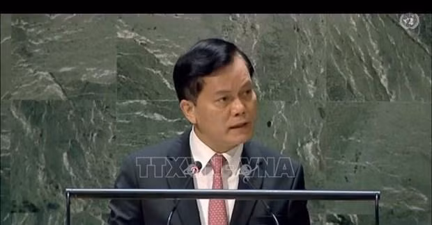 Vietnamese Deputy Foreign Minister Ha Kim Ngoc (Photo: VNA)