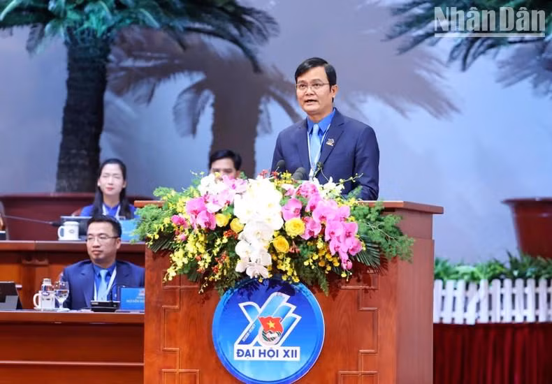 First Secretary of the Ho Chi Minh Communist Youth Union Central Committee Bui Quang Huy, presents the Political Report of the 11th Central Committee of the Ho Chi Minh Communist Youth Union.