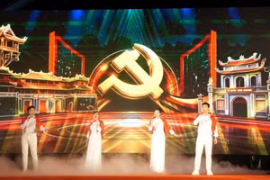 The programme “Ha Noi – From the Historic Autumn of 1945”, an important event of Ha Noi, is part of a series of activities marking the 81st anniversary of the success of the August Revolution and the National Day of the Socialist Republic of Viet Nam. (Photo: THI PHONG)
