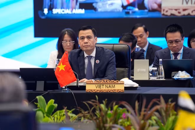 Vietnamese Deputy Minister of Foreign Affairs Dang Hoang Giang at the ASEAN foreign ministers’ special meeting on the current situation between Cambodia and Thailand, held in Kuala Lumpur, Malaysia, on December 22. (Photo: Vietnamese Ministry of Foreign Affairs)