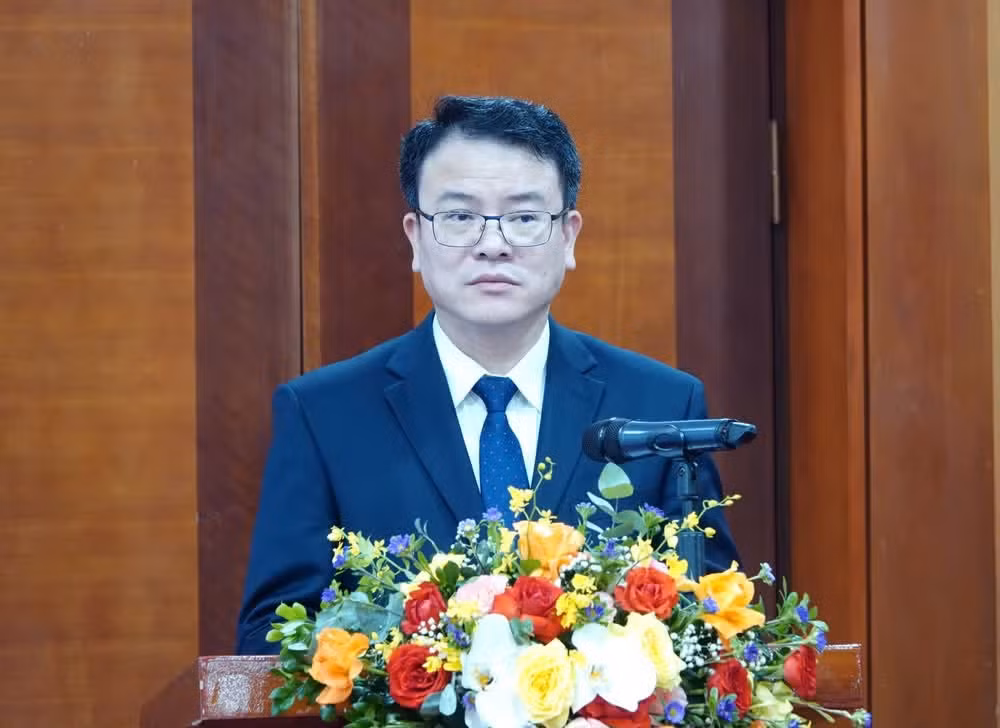 Deputy Minister of Finance Tran Quoc Phuong speaks at the event. (Photo; thoibaonganhang.vn)
