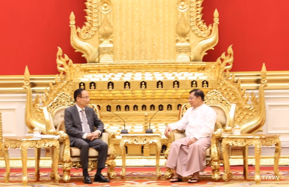 vna-potal-bo-truong-ngoai-giao-le-hoai-trung-hoi-kien-tong-thong-myanmar-va-chu-tich-ha-vien-myanmar-8984033.jpg
