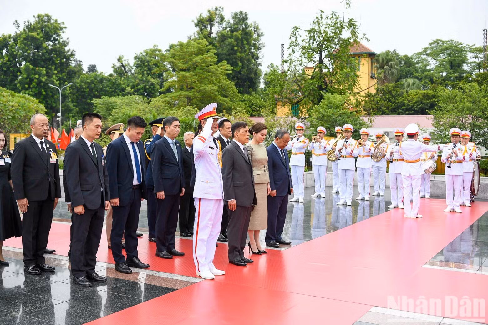 King of Thailand Maha Vajiralongkorn Phra Vajiraklaochaoyuhua and Queen Suthida Bajrasudhabimalalakshana pay tribute to the fallen heroes.