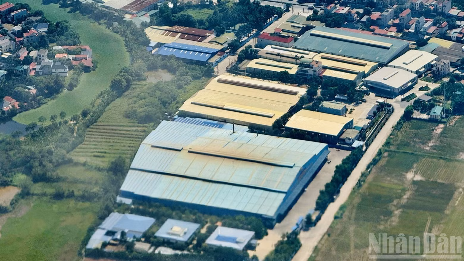 An industrial park in the Red River Delta, viewed from an aircraft. (Photo: HNV)