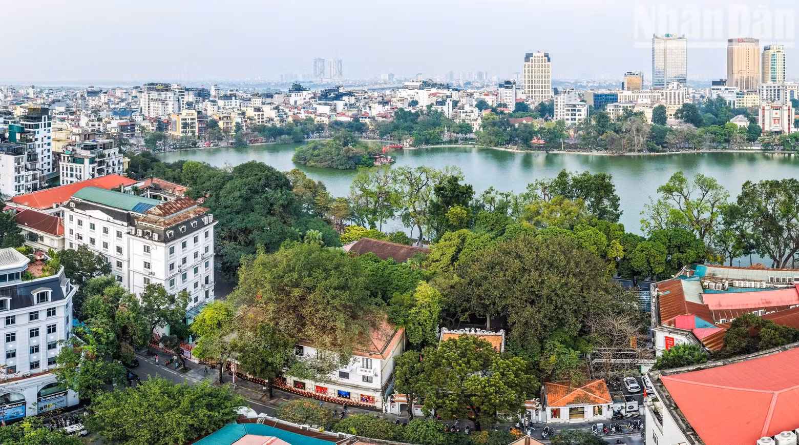 The H1-1B plan places emphasis on widening sightlines and increasing green space. (Photo: THANH DAT)