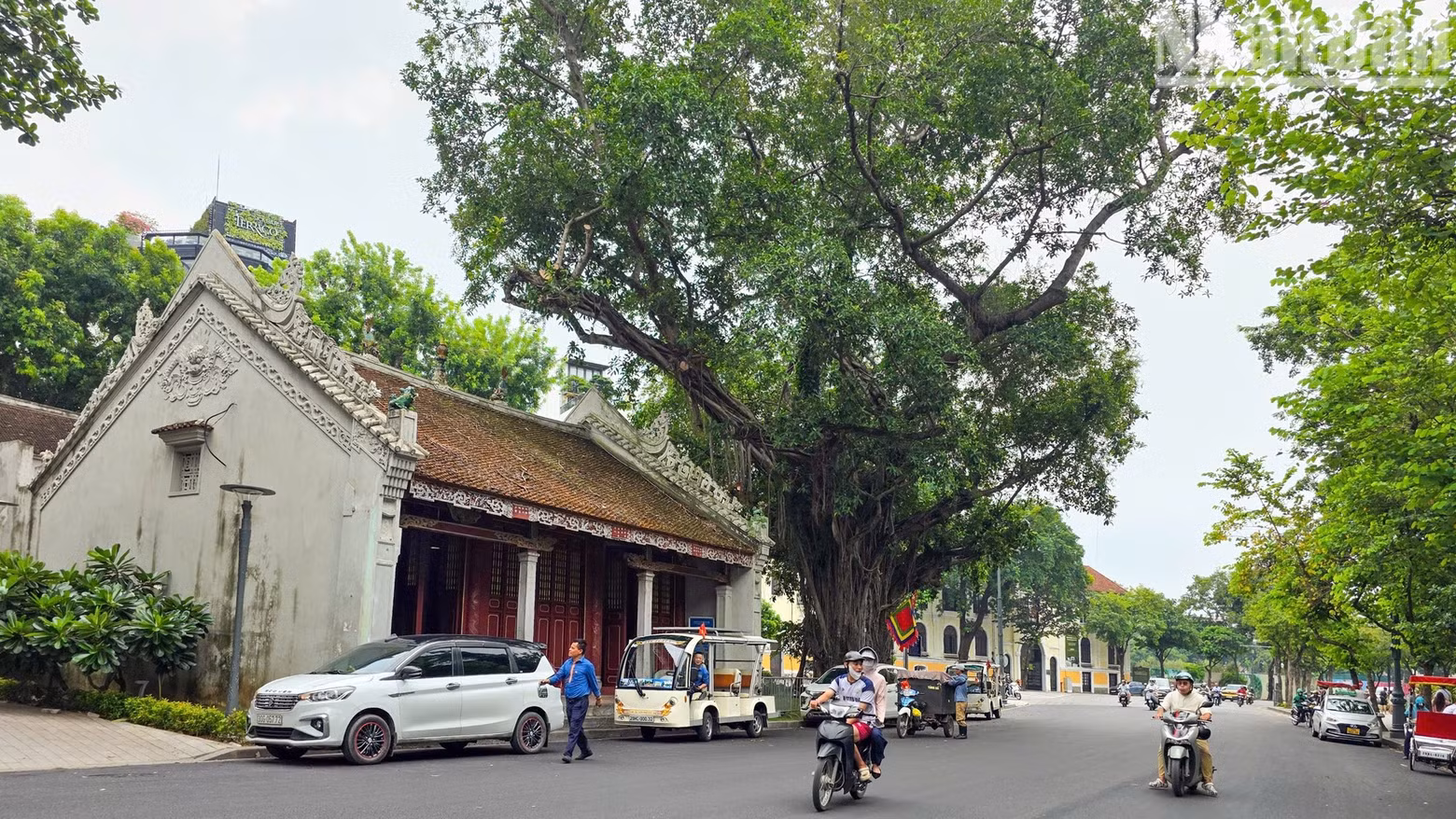 The H1-1B adjustment project calls for the absolute protection of the core area of Ba Kieu Temple relic site, while upgrading the surrounding landscape to highlight its cultural and spiritual values. (Photo: MINH DUY)