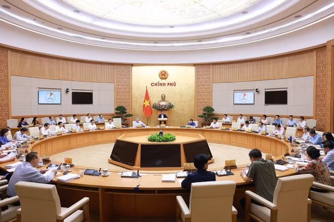The Government’s regular August meeting (Photo: VNA)