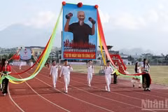 The Lai Chau Provincial Sports Festival is taking place from October 24 to 27, featuring 44 delegations and over 1,000 athletes. (Photo: TRAN TUAN)
