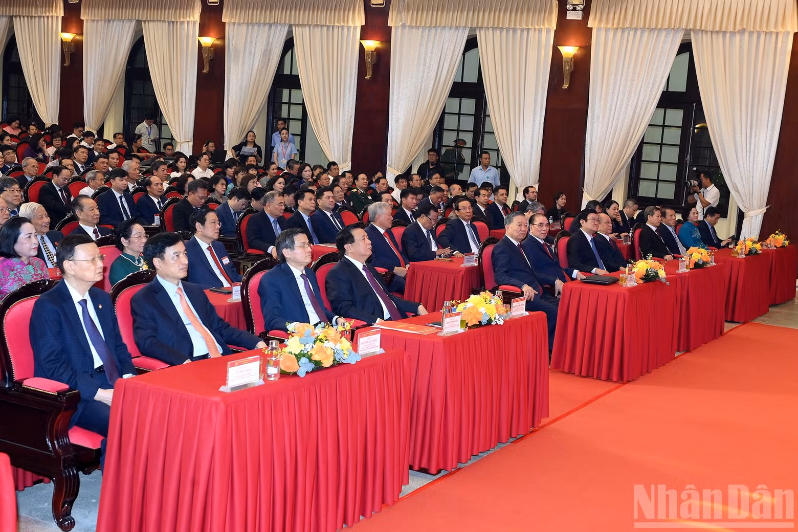 General Secretary and President To Lam, incumbent and former Party and State leaders attend the ceremony marking the 30th anniversary of the establishment of the Central Council for Theoretical Studies.