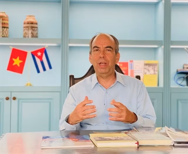 250825-ddaij-su-cuba.jpg